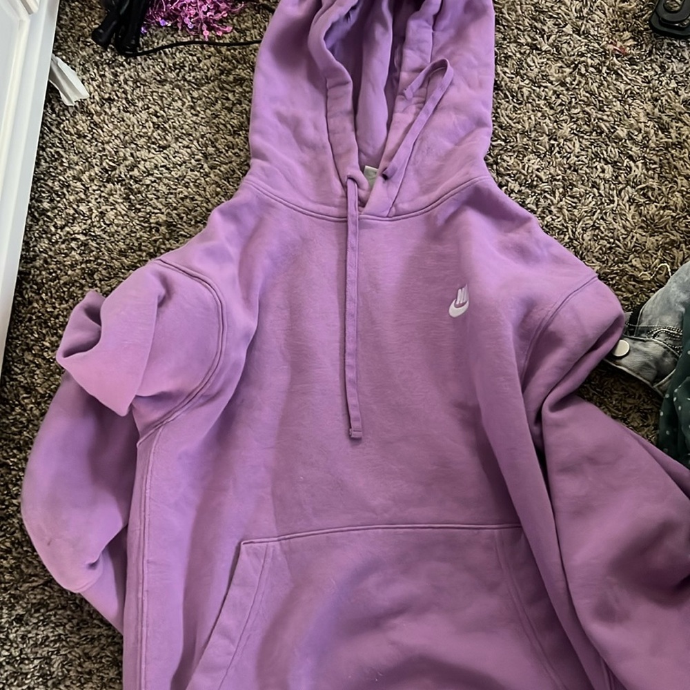 Nike Men’s sportswear club fleece hoodie size small purple
